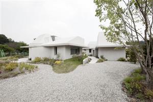 双生异构住宅，韩国 / a round architects