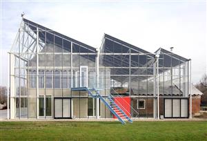 农舍加盖玻璃顶，教育中心Paddenbroek