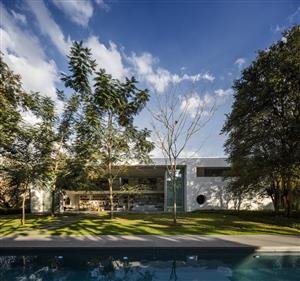 巴西圣保罗830㎡别墅里的设计美学